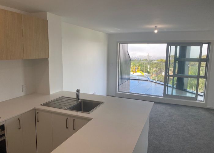  at 14/270 Onewa Road, Birkenhead, North Shore City, Auckland