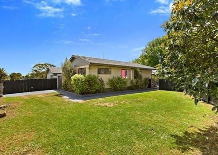  at 1/11 Burundi Avenue, Clendon Park, Manukau City, Auckland
