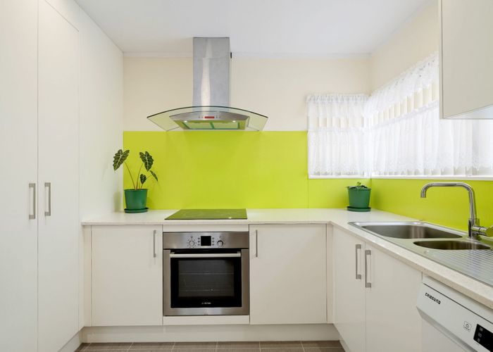  at 25 Pomaria Road, Henderson, Waitakere City, Auckland