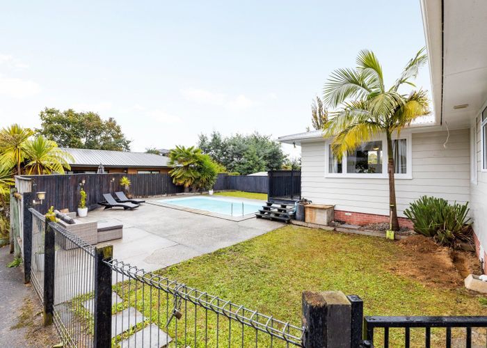  at 9 Morrison Crescent, Glenview, Hamilton