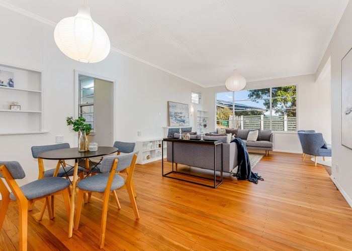  at 30 Roys Road, Plimmerton, Porirua, Wellington