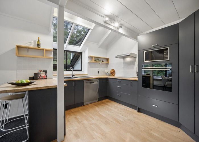  at 53 Wirihana Road, Titirangi, Waitakere City, Auckland