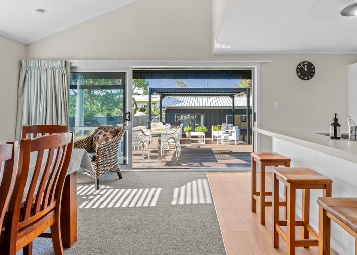  at 6 Kent Avenue, Waitarere Beach, Horowhenua, Manawatu / Whanganui