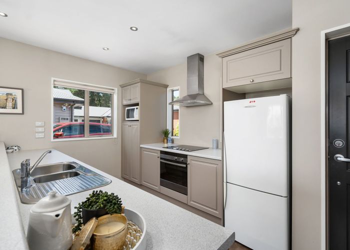  at 15 Streamside Court, Woolston, Christchurch City, Canterbury