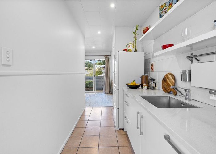 at 8/6 Opoia Road, Hamilton East, Hamilton, Waikato