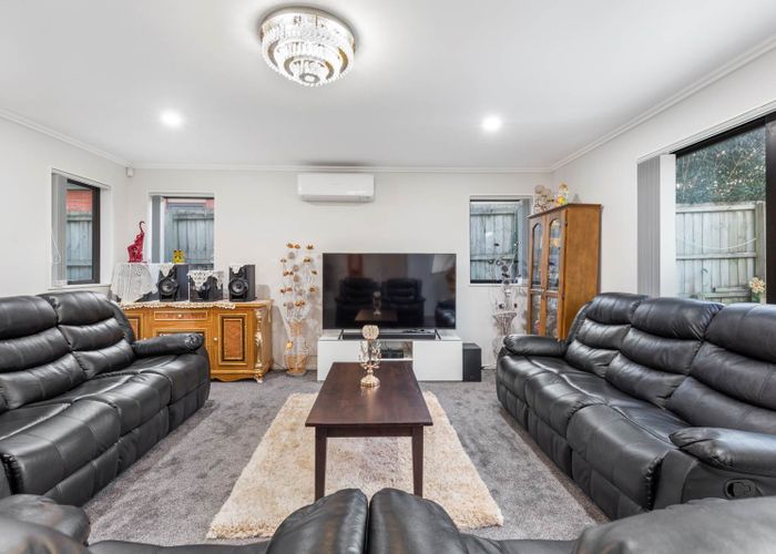  at 3A Lucas Place, Weymouth, Auckland