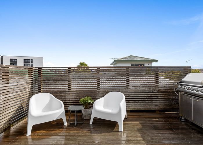  at 1/74 College Road, Northcote, North Shore City, Auckland