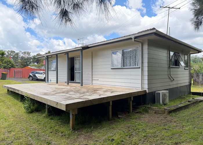  at 15 Jontue Place, Clover Park, Manukau City, Auckland