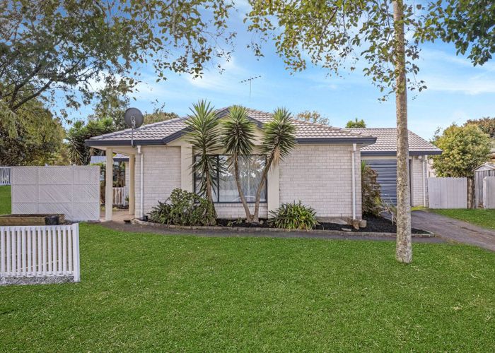  at 2 Skelton Avenue, Randwick Park, Manukau City, Auckland