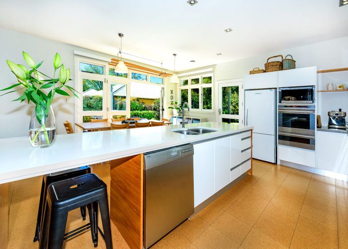  at 25 Thorrington Road, Cashmere, Christchurch City, Canterbury