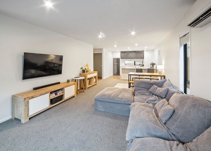  at 76 Jacks Landing Drive, Hamilton Lake, Hamilton, Waikato