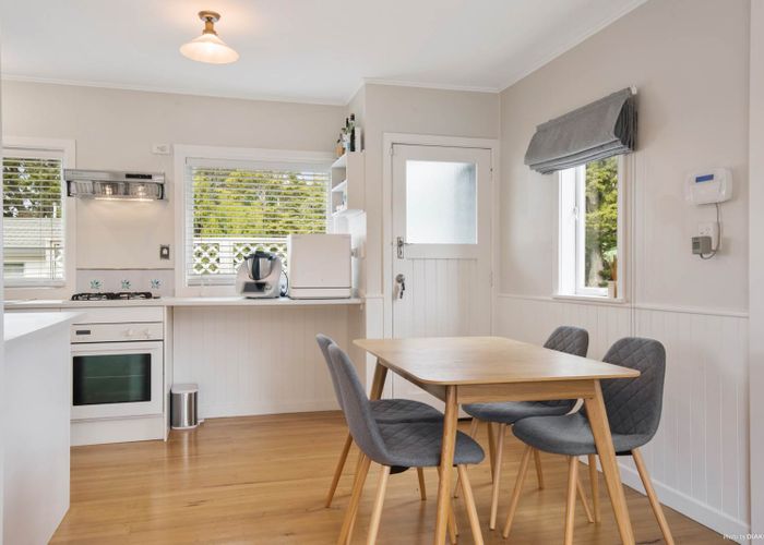  at 1 Pupuke Road, Birkenhead, Auckland