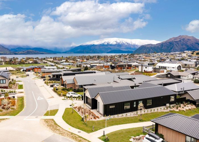  at 2 Mcneil Crescent, Wanaka