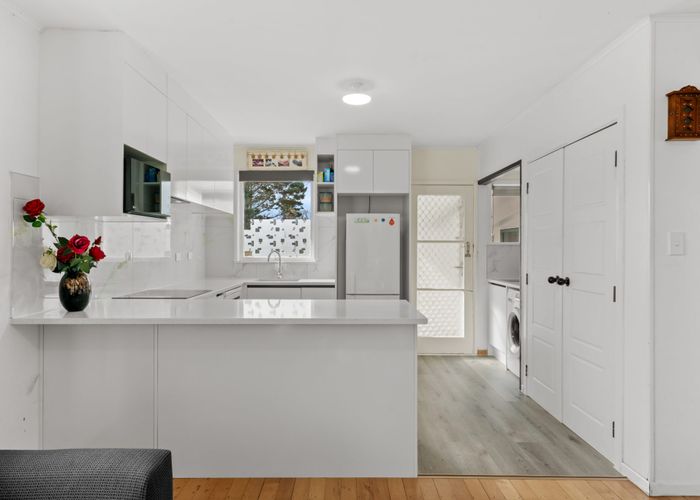  at 2/60 Grove Road, Papakura, Papakura