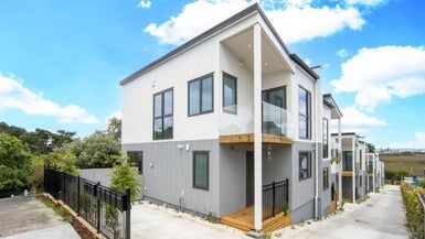  at 41 Seaside Avenue, Waterview, Auckland