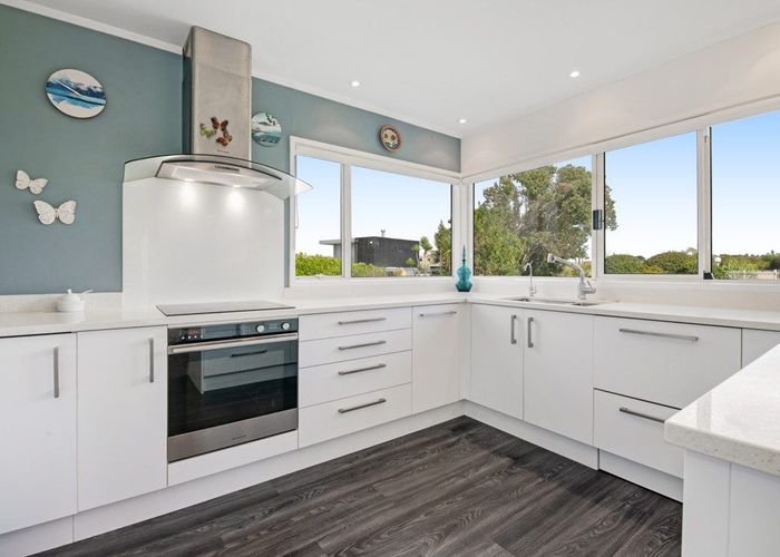  at 896 Whangaparaoa Road, Manly, Whangaparaoa