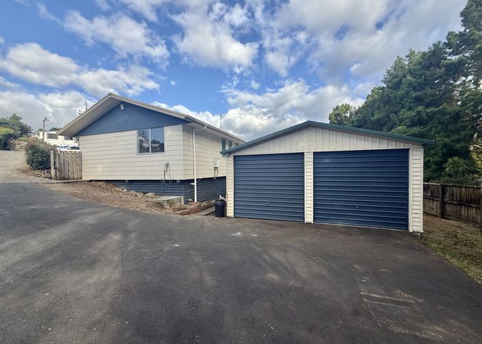  at 8 Mahoe Glade, Patumahoe, Pukekohe