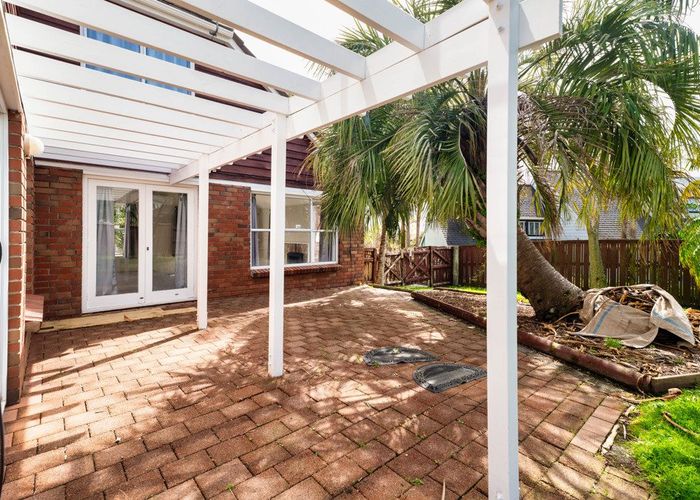  at 3 Charles Prevost Drive, The Gardens, Manukau City, Auckland