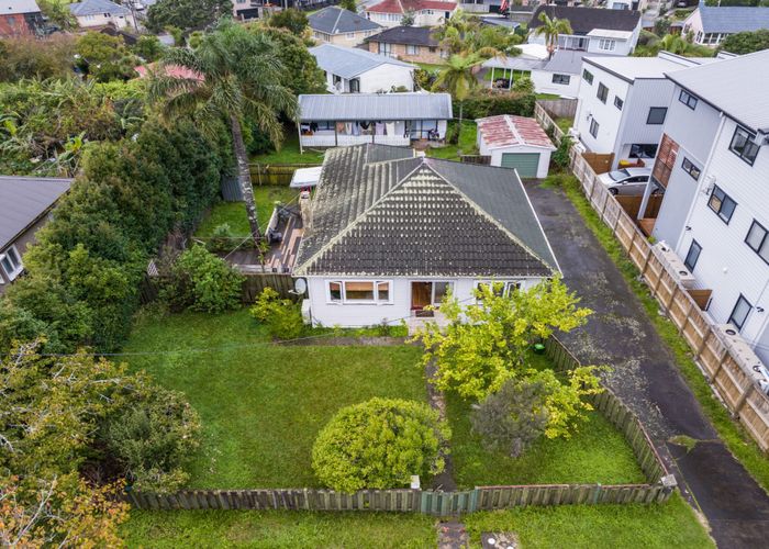  at 48 Astley Avenue, New Lynn, Waitakere City, Auckland