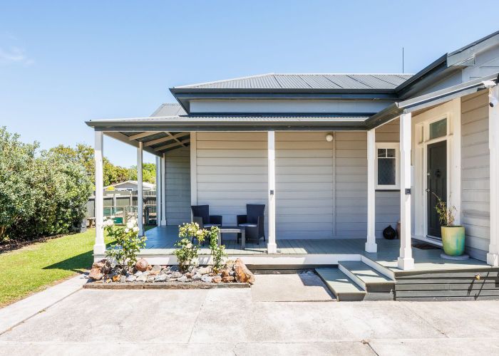  at 6 Acourt Street, Sanson, Manawatu, Manawatu / Whanganui