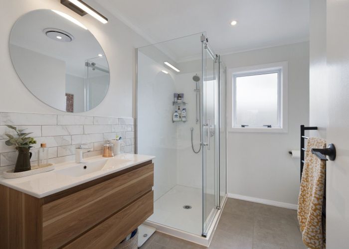  at 42 Park Road, West End, Palmerston North