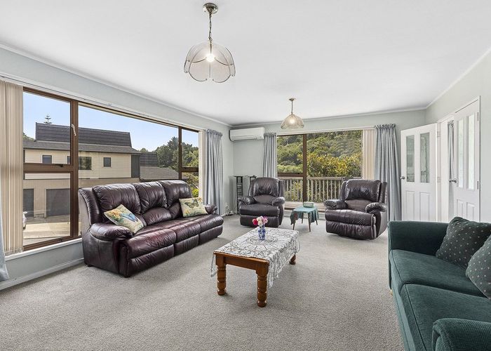  at 10 Capstan Lane, Whitby, Porirua, Wellington