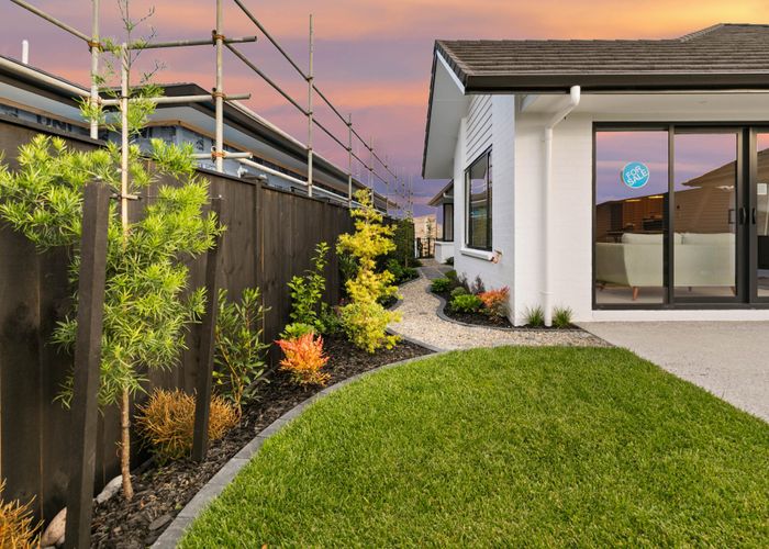  at 37 Parkland Loop, Milldale, Rodney, Auckland