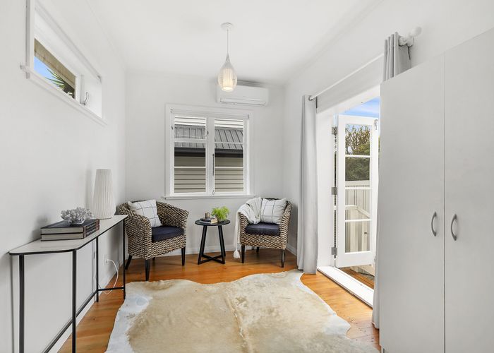  at 42 Glamis Avenue, Strathmore Park, Wellington