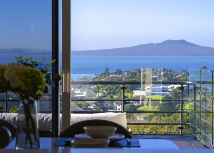  at 94 Knights Road, Rothesay Bay, North Shore City, Auckland