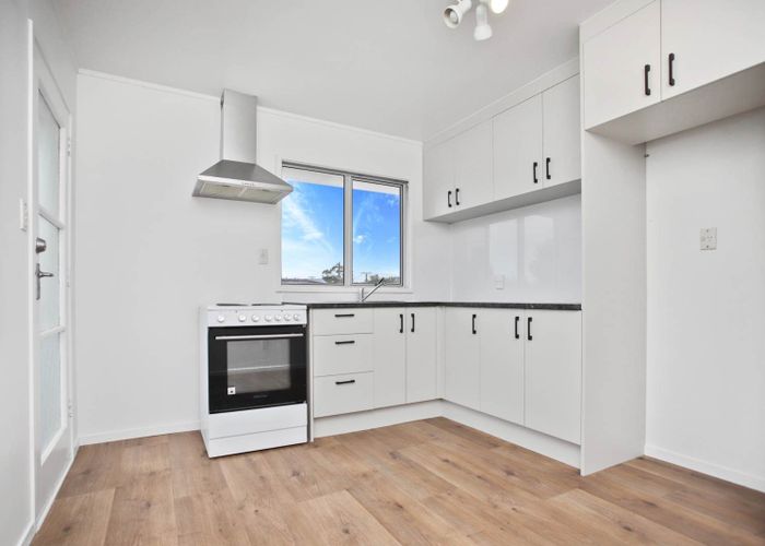  at 2/24 Tranmere Road, Sandringham, Auckland City, Auckland