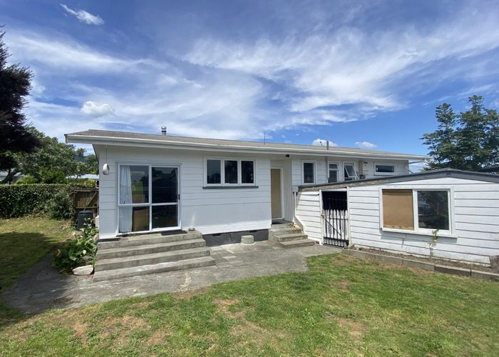  at 43 Tennyson Crescent, Stoke, Nelson, Nelson / Tasman