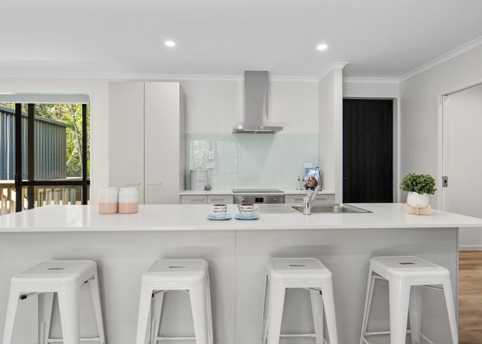  at 16 Unity Road, Waitākere, Auckland