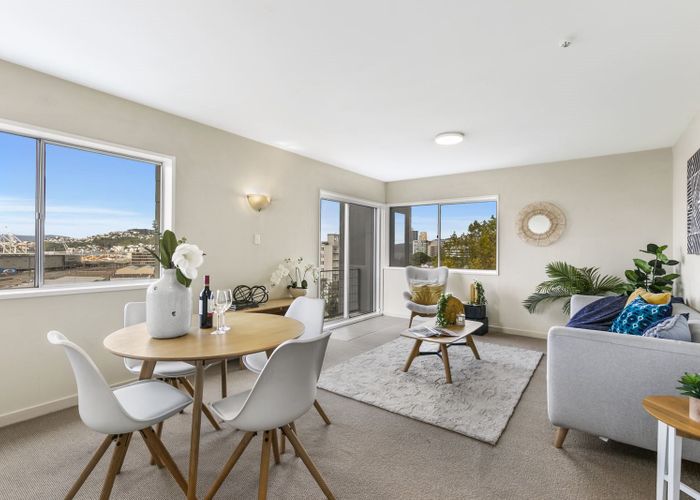  at 1 Grant RD, THORNDON, Wellington