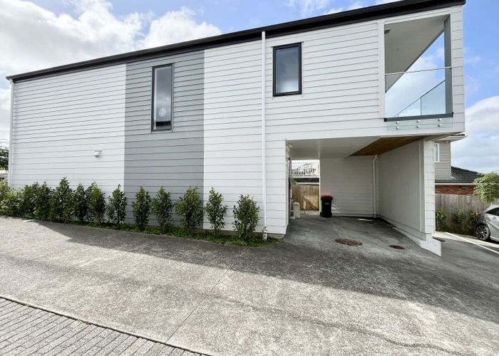  at 1/98 Lincoln Park Avenue, Massey, Waitakere City, Auckland