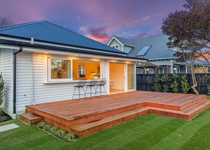  at 17 Severn Street, St. Albans, Christchurch City, Canterbury