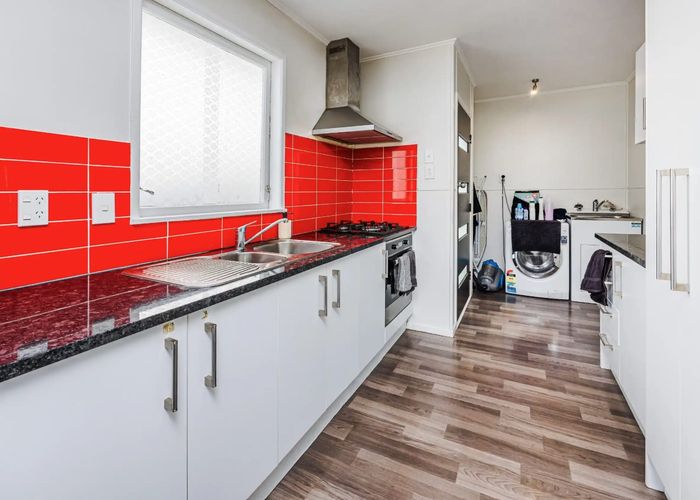  at 10 Gainsborough Street, Manurewa, Manukau City, Auckland