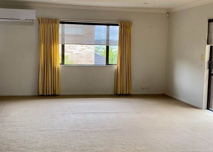  at 3 Terrasini Drive, Flat Bush, Auckland