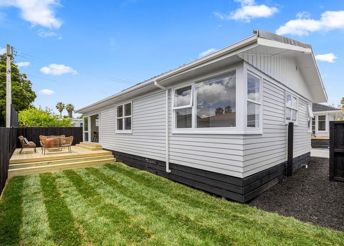  at 15C Hamurana Place, Te Atatu Peninsula, Auckland