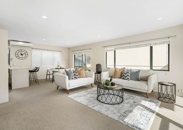  at 3/82 Ridge Road, Howick, Manukau City, Auckland