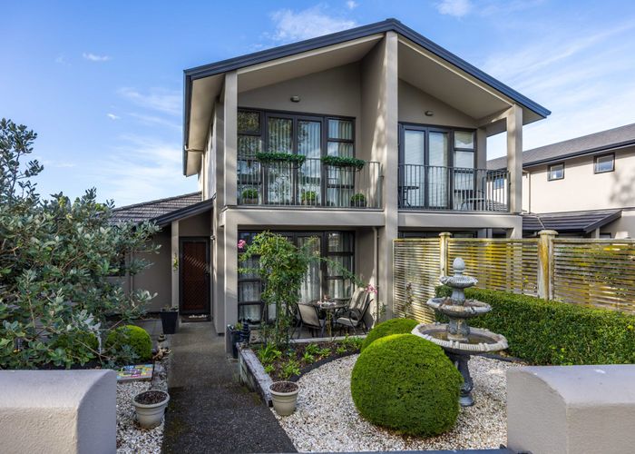  at 1/8 Landscape Road, Papatoetoe, Manukau City, Auckland