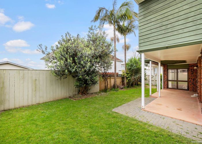  at 77 Kitchener Road, Milford, North Shore City, Auckland