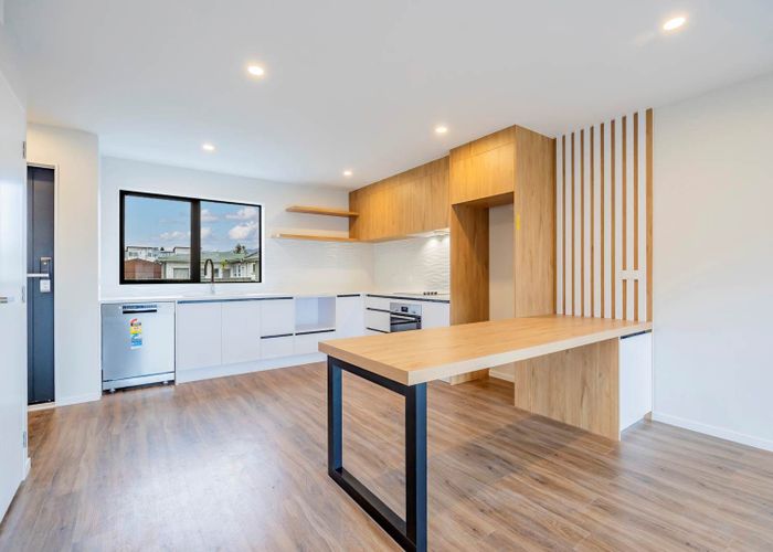  at 3/21 Peachgrove Road, Te Atatu Peninsula, Waitakere City, Auckland