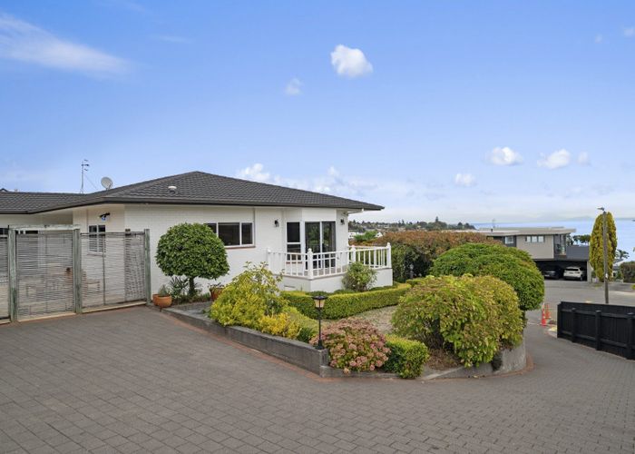  at 9 Maniapoto Grove, Waipahihi, Taupo, Waikato