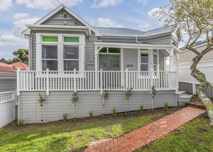  at 84 Overtoun Terrace, Hataitai, Wellington