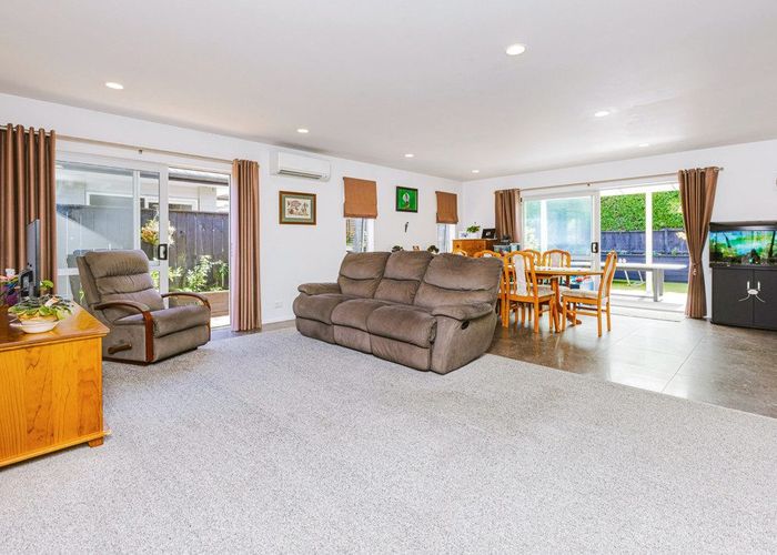  at 25 Pickaberry Avenue, Karaka, Papakura