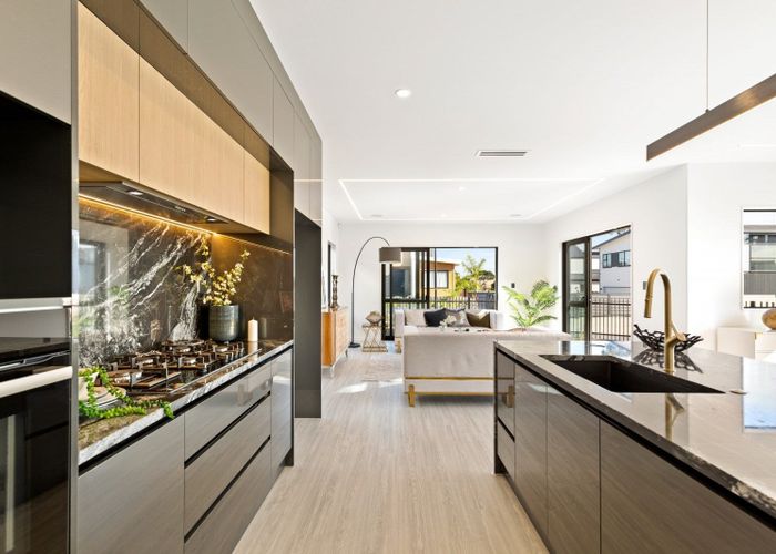  at 7 Puhikawa Street, Massey, Auckland