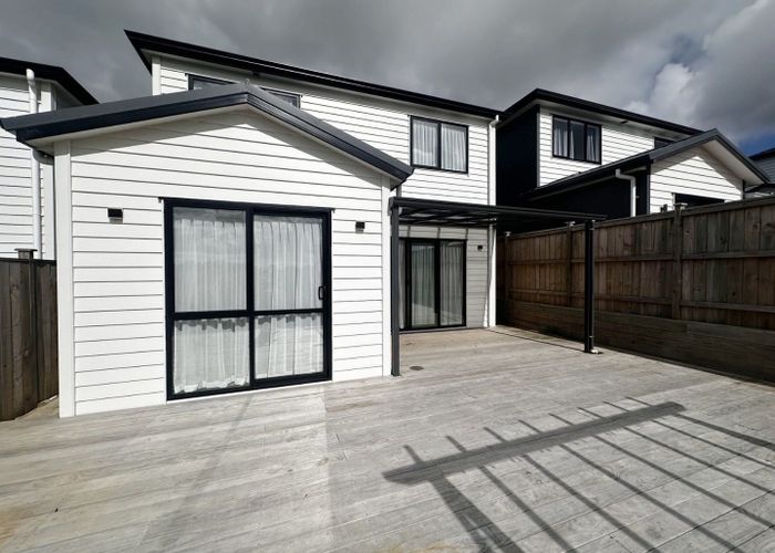  at 6 Frontier Lane, Flat Bush, Manukau City, Auckland