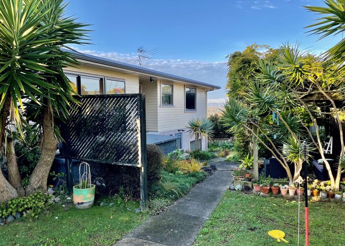  at 50 Chorley Avenue, Massey, Waitakere City, Auckland