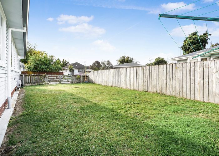  at 100A Holland Road, Fairfield, Hamilton, Waikato
