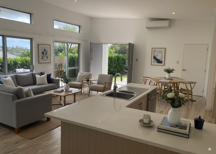  at 2/40 Tree View Avenue, Glenfield, North Shore City, Auckland
